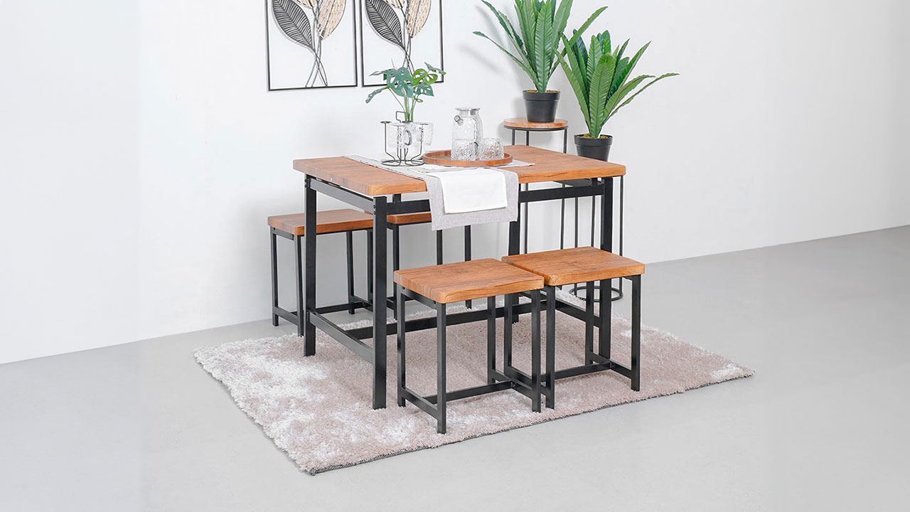 https://www.ruparupa.com/informastore/p/zoe-set-meja-dan-kursi-makan-1-meja-dan-4-kursi.html?utm_source=informa.co.id&utm_medium=referral&utm_content=article&utm_campaign=informa+artikel+rekomendasi+kursi+pijat+untuk+relaks+kapan+aja+di+rumah